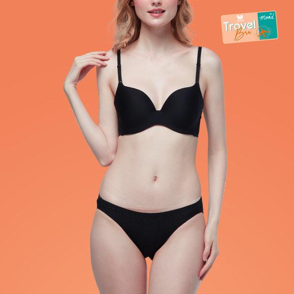 Wacoal Mood New Travel Bra บราไร้โครง ม้วนได้ คืนทรงสวย รุ่น Set MM1E39 ,MM6E39 สีดำ (BL)