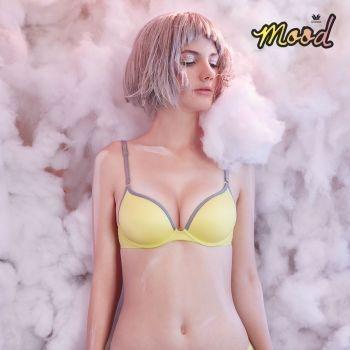 วาโก้มู้ด บราไร้ตะเข็บ เนียนซู้ด Smooth Bra by Wacoal Mood รุ่น MM1586 สีเหลือง (YE)