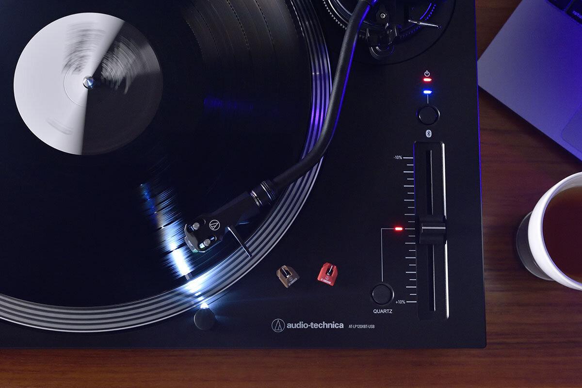 Audio Technica LP120XUSB เครื่องเล่นแผ่นเสียง Audio Technica Headphones