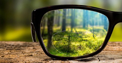 เลนส์สองชั้นคืออะไร? (Bifocal Lenses) เลนส์สองชั้นคืออะไร? (Bifocal Lenses)