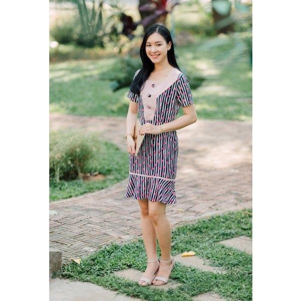 Kiss Graphic Dress