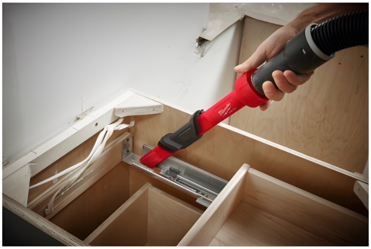 Accessorio Milwaukee 49-90-2023 AIR-TIP 3 In 1: Bocchetta Per Fessure E Spazzola Per Aspirapolvere