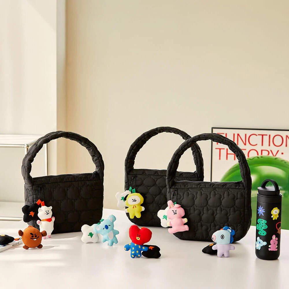 BT21 WINTER BAG CHARM WITH PADDED HOBO BAG SEOULR